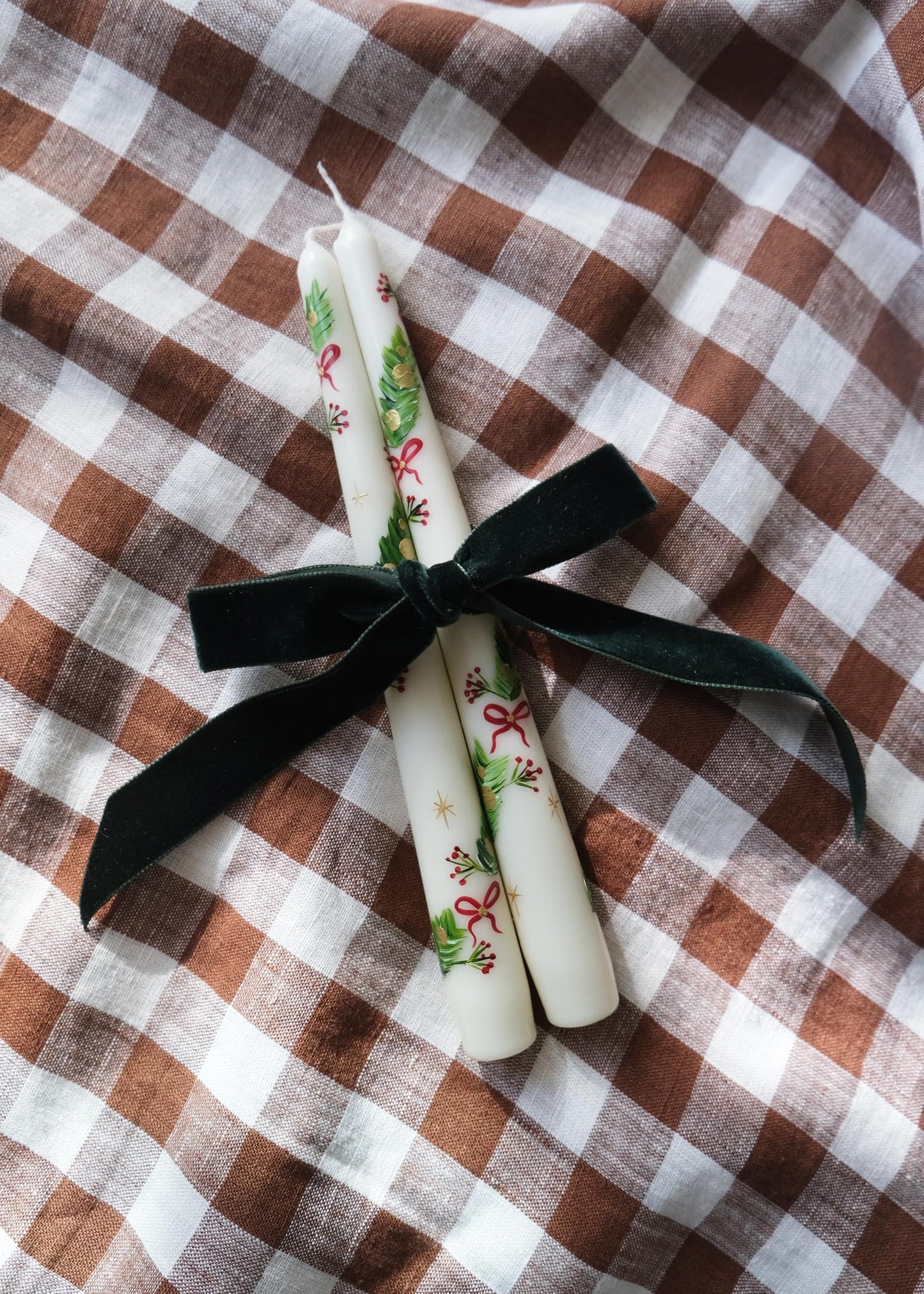 Bougie guirlande noeud en velours rouge