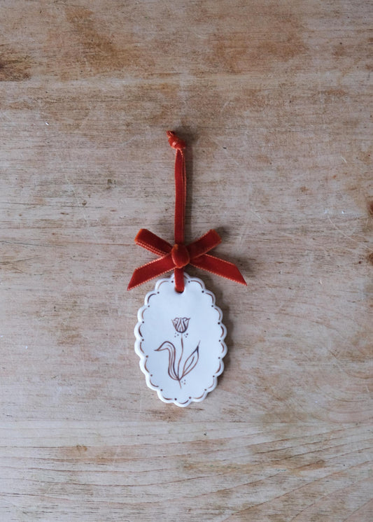 Small brown tulip wall hanging