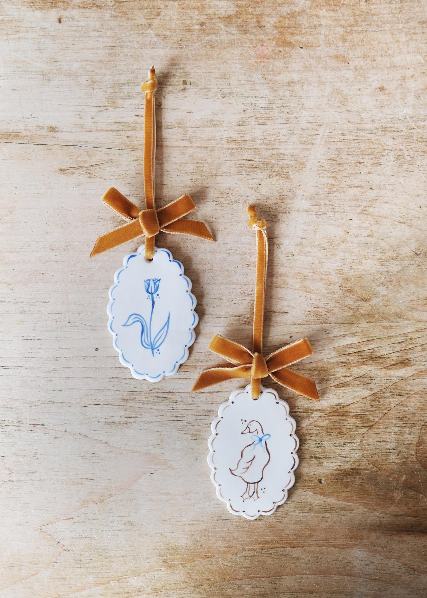 Small silly goose wall hanging