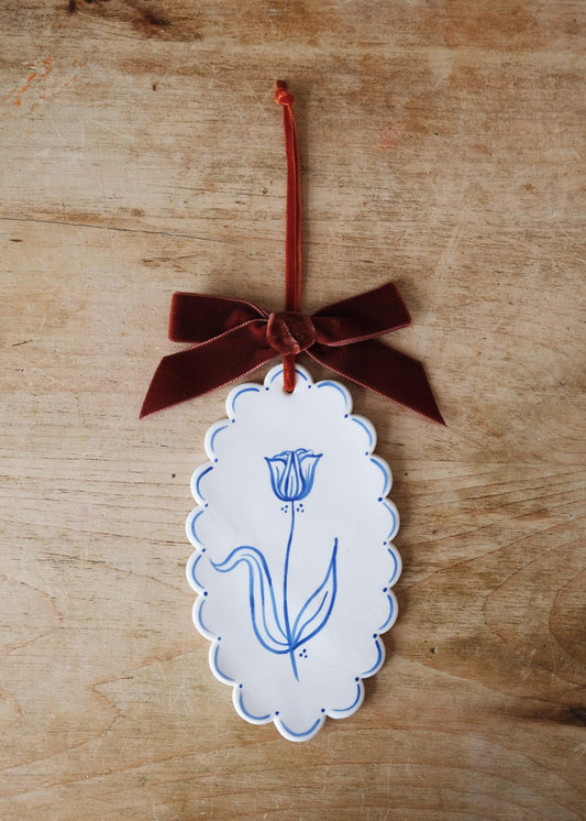 Grande tenture murale en forme de tulipe bleue