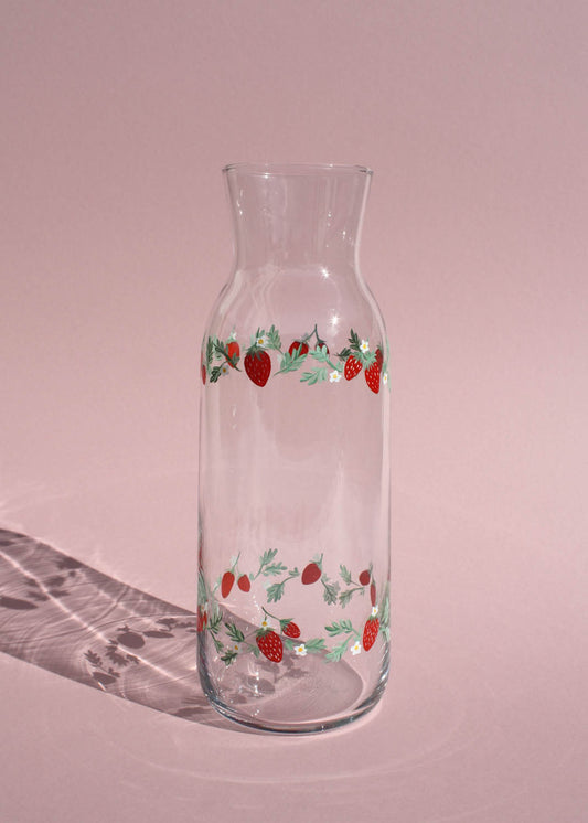 Carafe en verre fraise