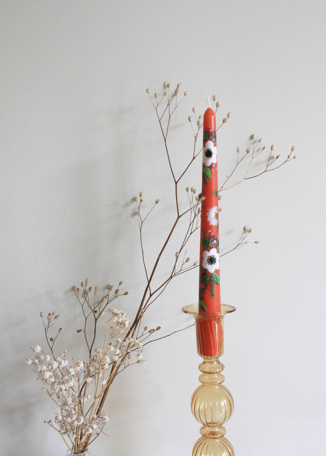 Salter house anemone & pinecone candle