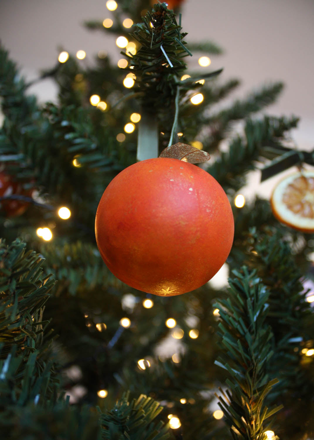Clementine ceramic bauble