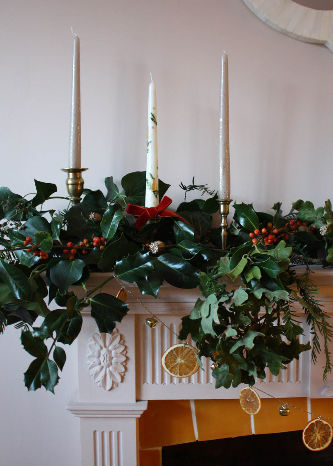 Gold leaf sparkle candle pair