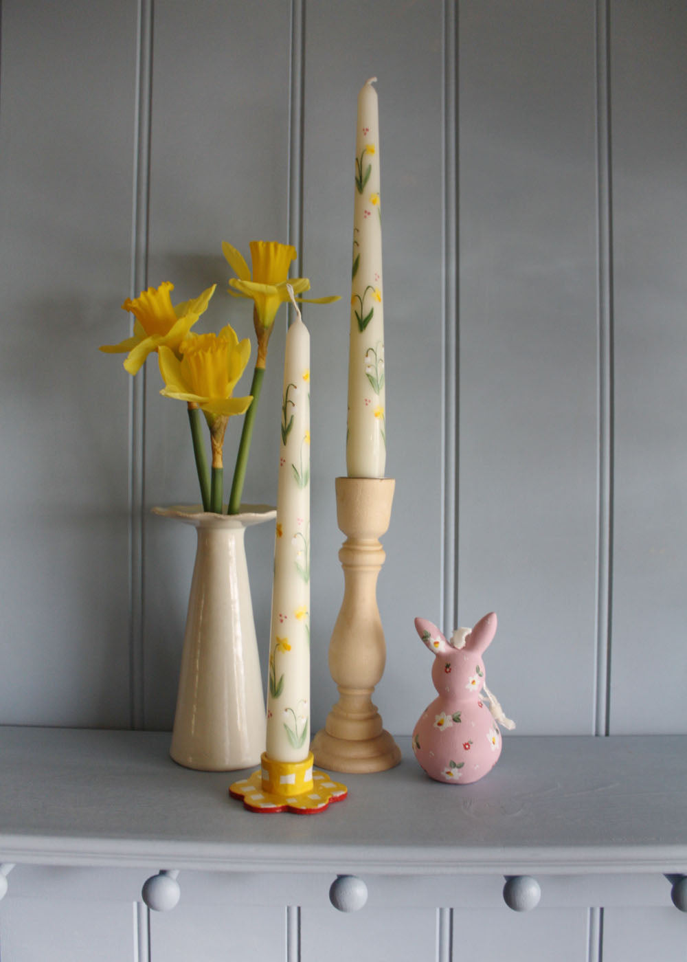 Lapin en céramique rose Narcisse