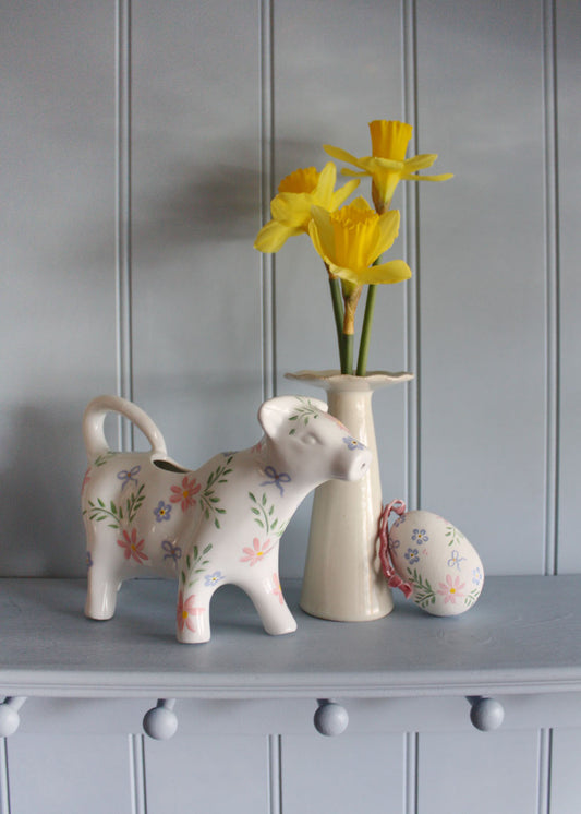 Pot à lait ou à crème de vache floral pastel