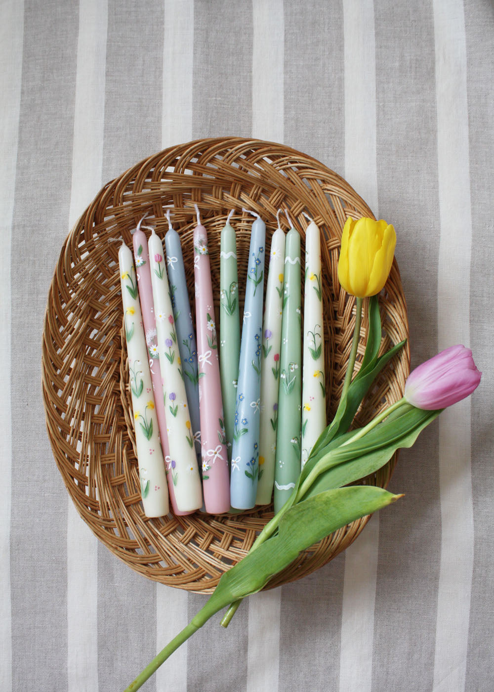 Tulips & daisies candle