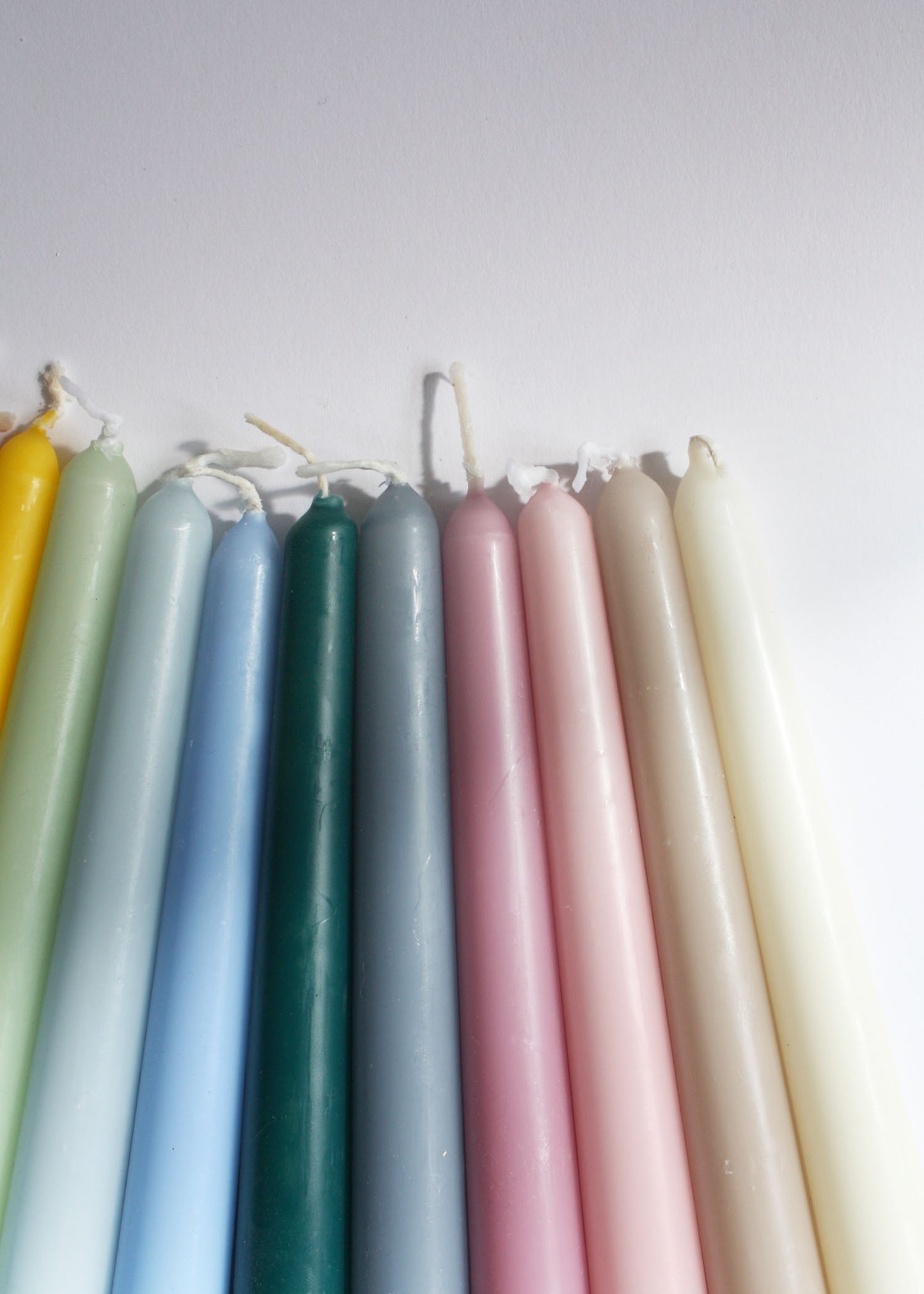 Set of 4 plain candles