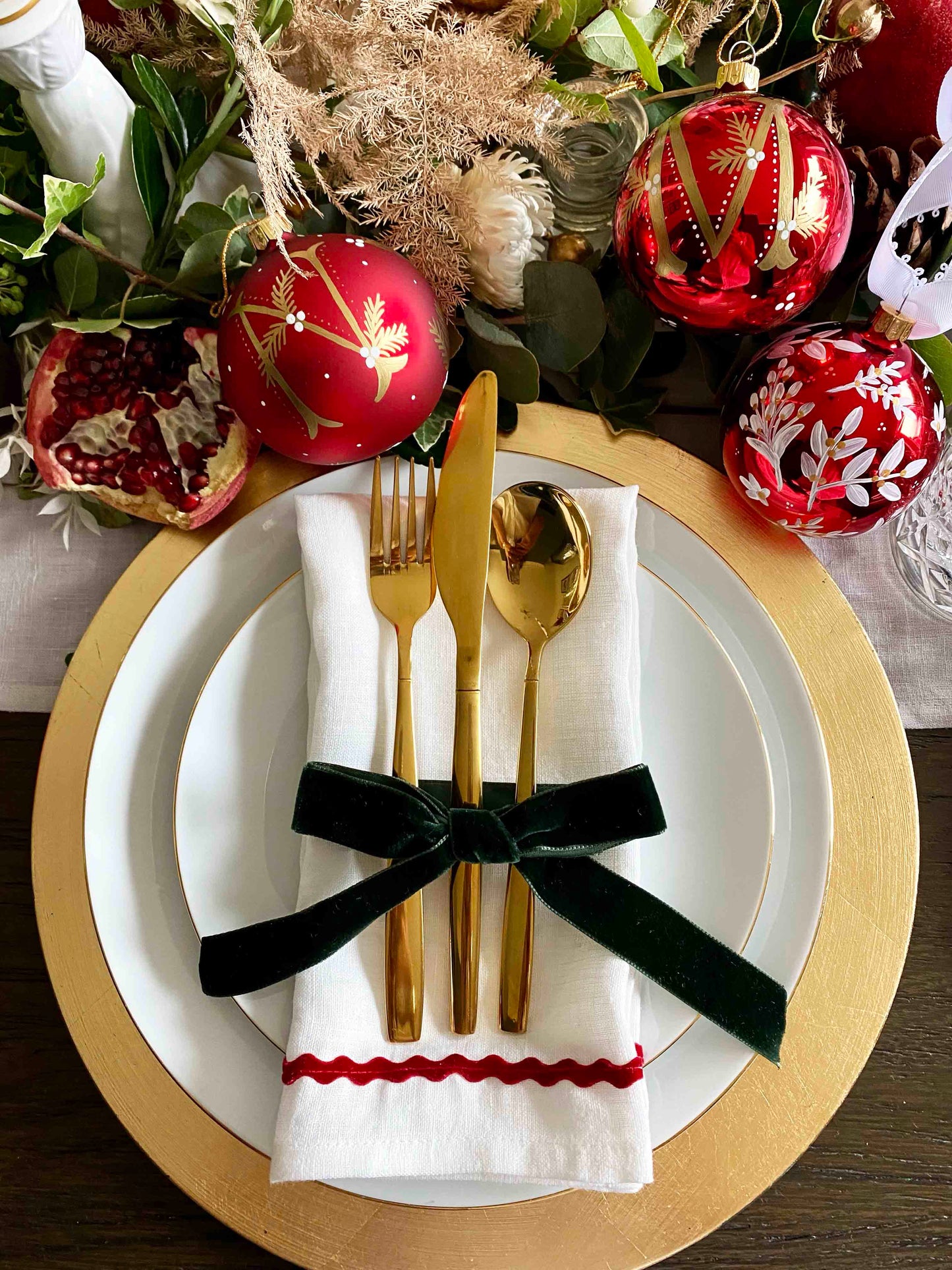 Lot de 2 serviettes en lin blanc et ric-rac rouge