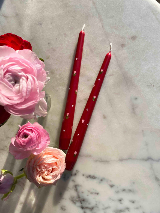 Ditsy ruby hearts candle