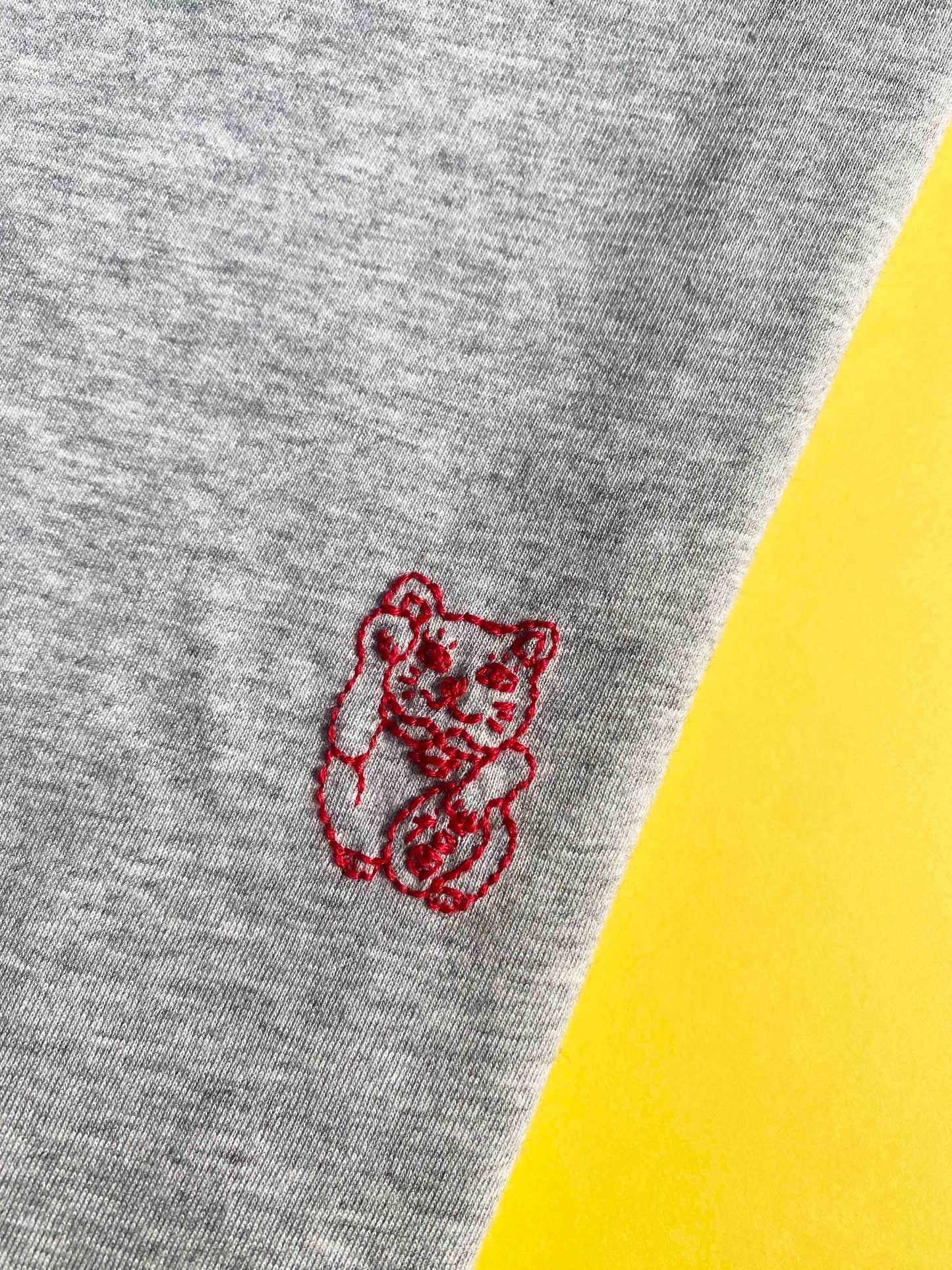 Lucky cat grey organic cotton T-shirt