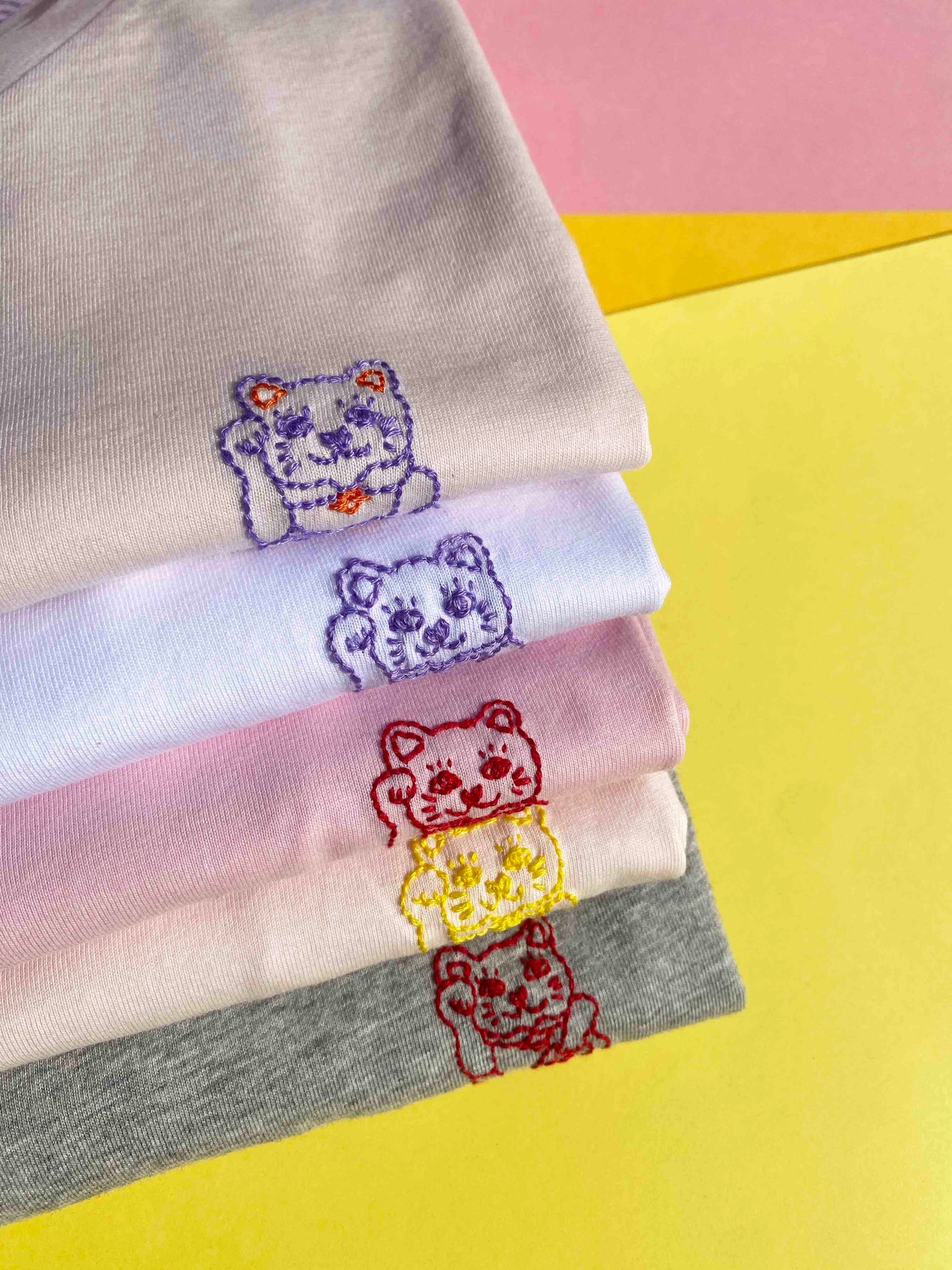 T-shirt chat porte-bonheur en coton bio gris