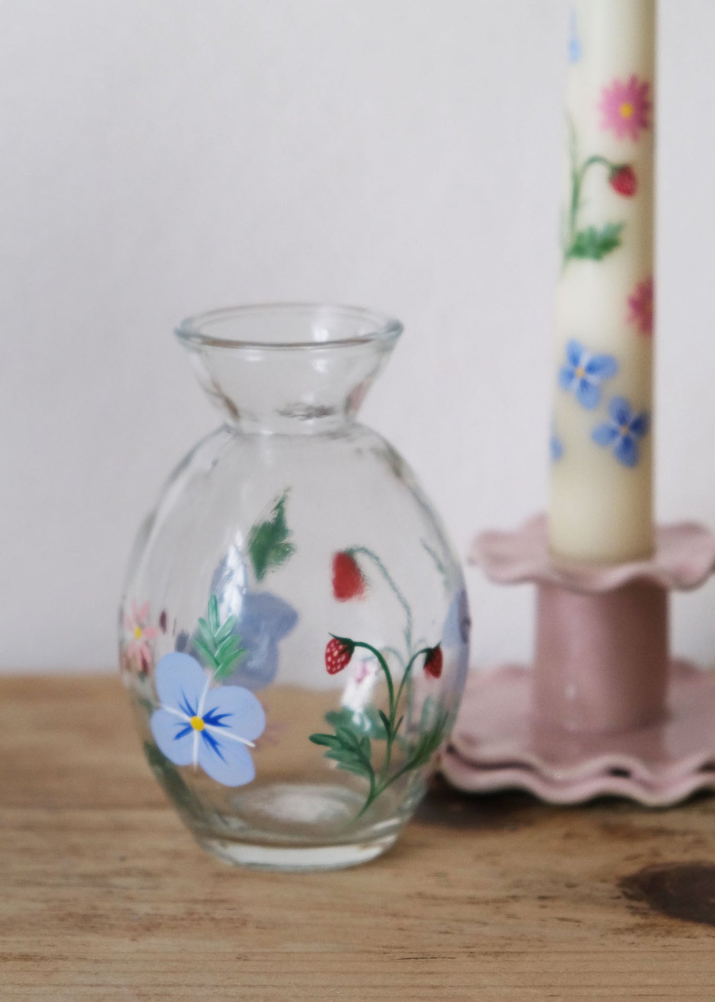 Strawberry & hydrangea bud vase