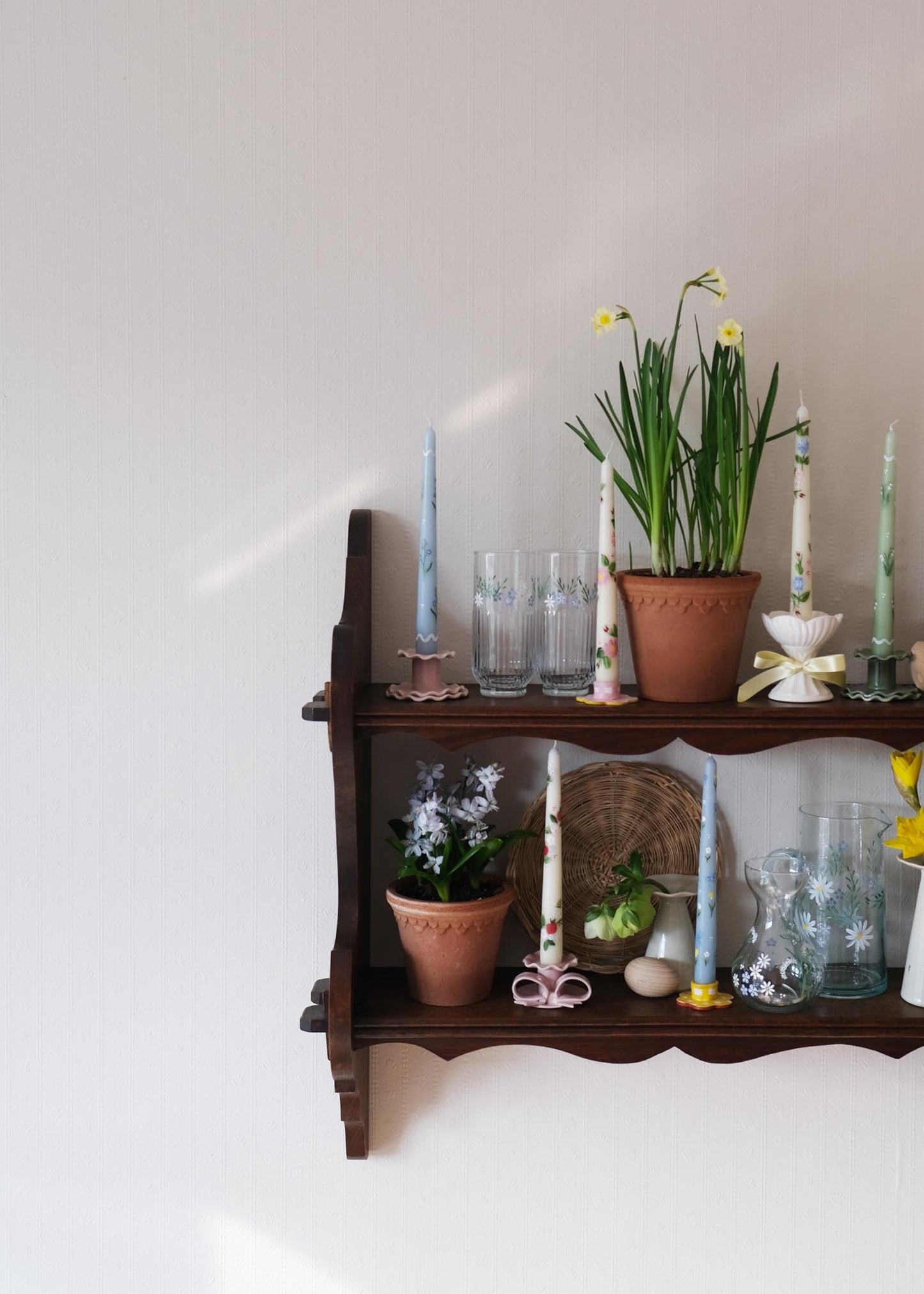 Cow parsley forget me not slim vase