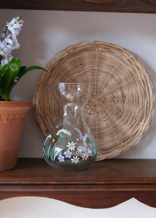 Cow parsley forget me not slim vase
