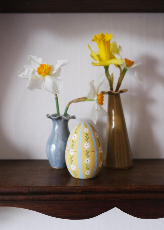 Little house wooden egg