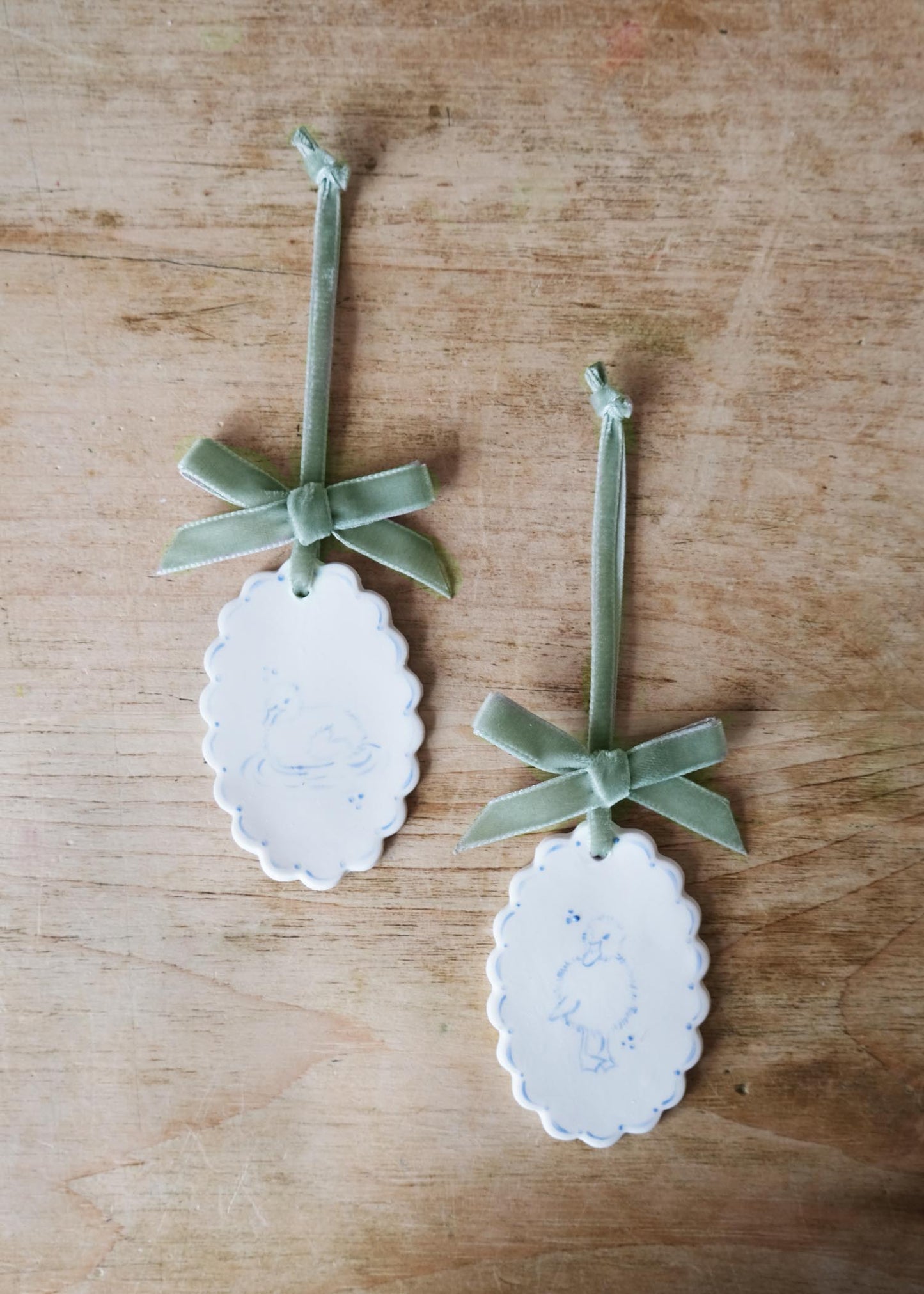 Small ducklings wall hanging