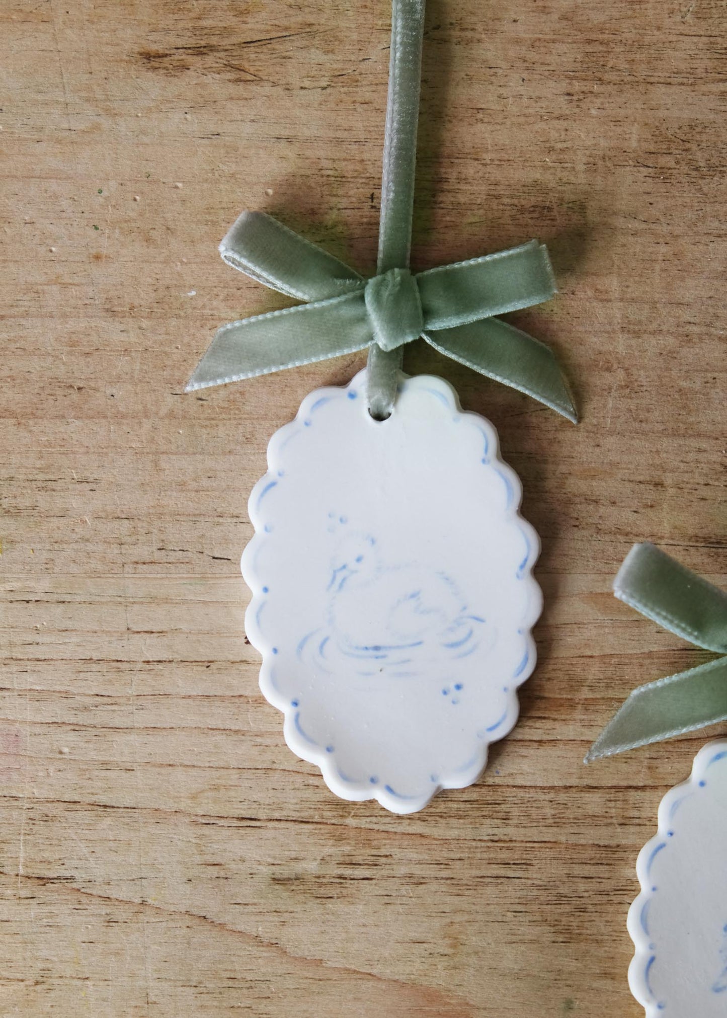 Small ducklings wall hanging