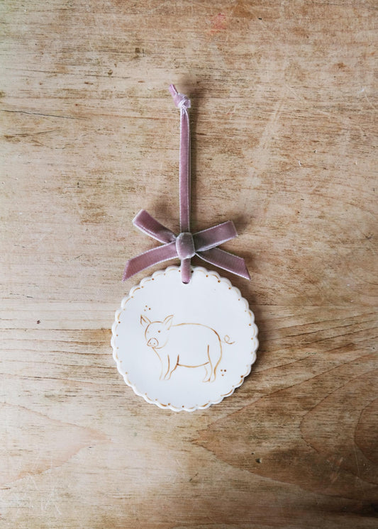 Petite décoration murale en forme de fraise verte