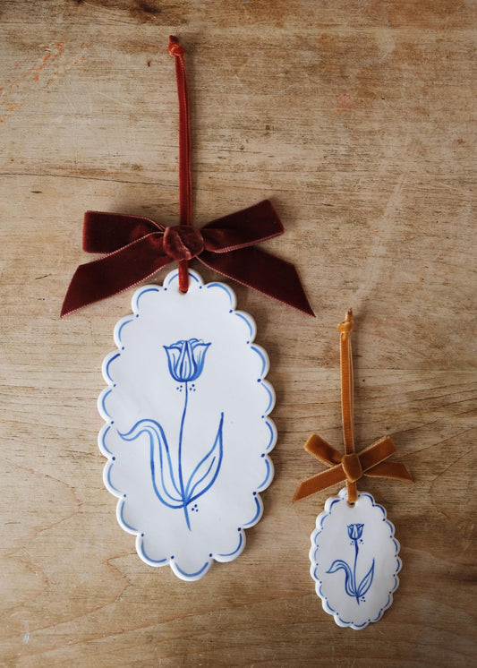 Grande tenture murale en forme de tulipe bleue