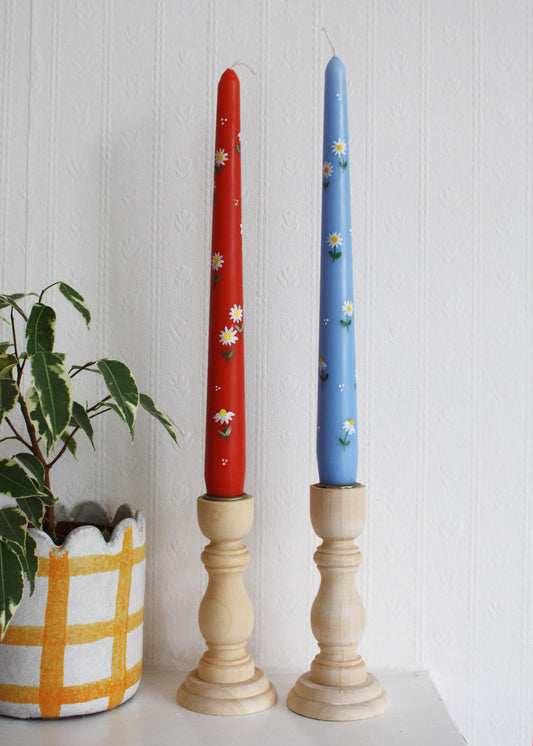 Daisy blue candle