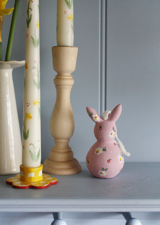 Narcissus pink ceramic bunny