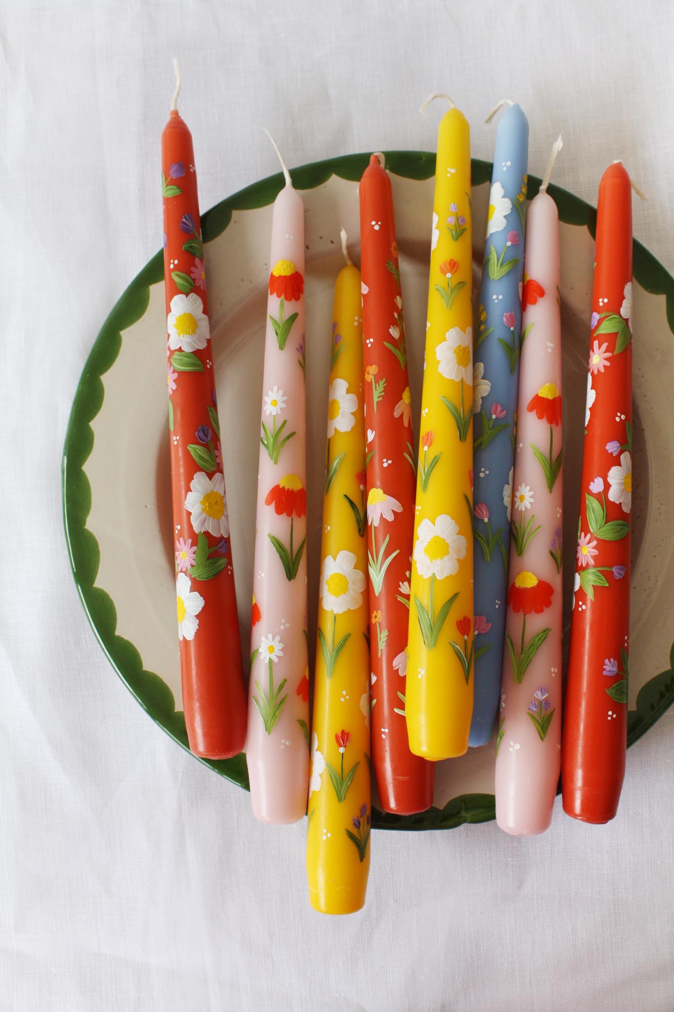 Bougie fleurie jaune soleil