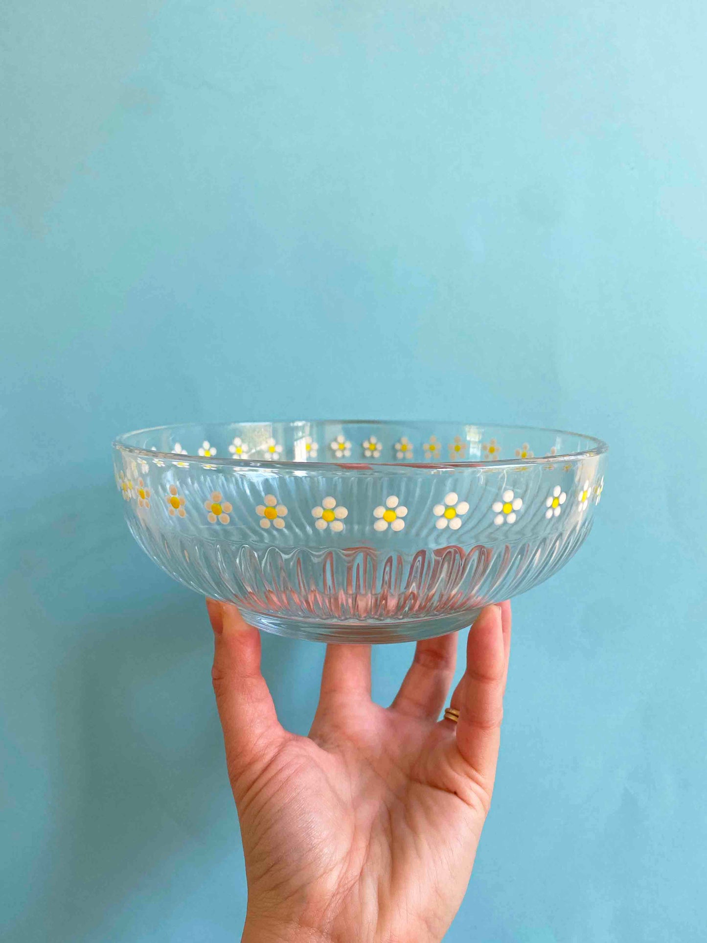 hand painted daisy glass bowl